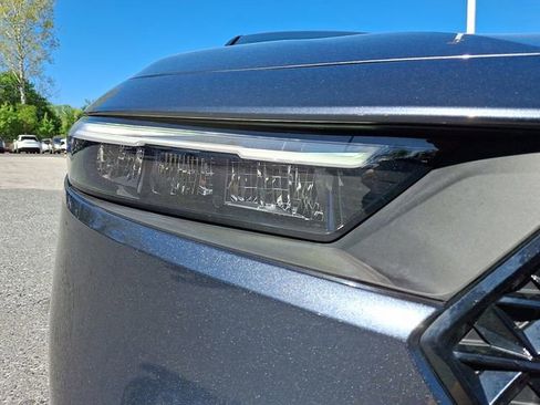 Used 2023 Honda Accord EX image 9