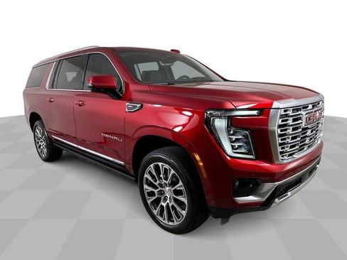 New 2026 GMC Yukon XL Denali w/ Denali Reserve Package AWD/4WD image 3