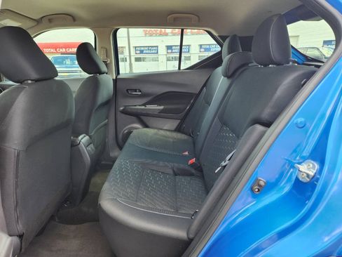 Used 2024 Nissan Kicks SV FWD image 13