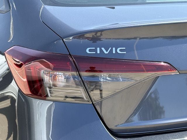 Used 2025 Honda Civic Sport image 5