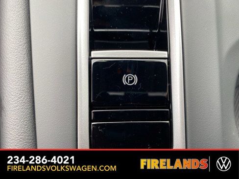 New 2026 Volkswagen Atlas SE image 41