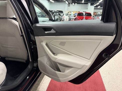 Used 2020 Volkswagen Jetta SEL FWD image 29