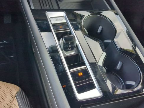 New 2026 Volkswagen Atlas Cross Sport SE image 27