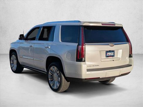Used 2017 Cadillac Escalade Platinum image 5