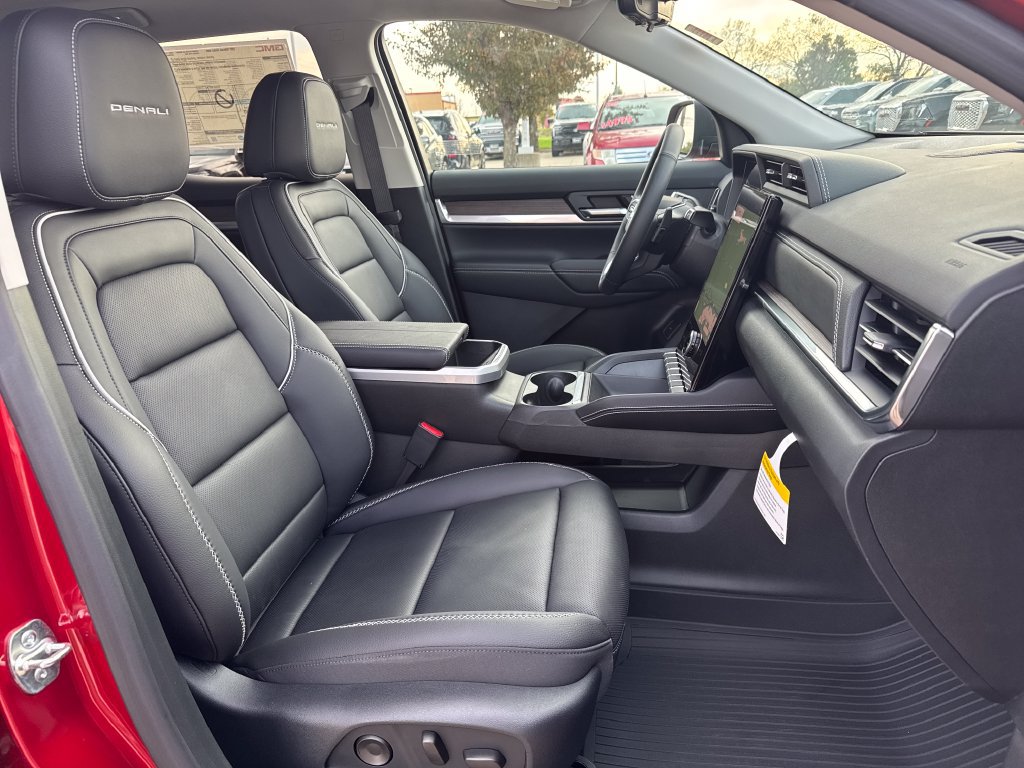 New 2027 GMC Terrain Denali w/ LPO, Floor Liner Package AWD/4WD image 40