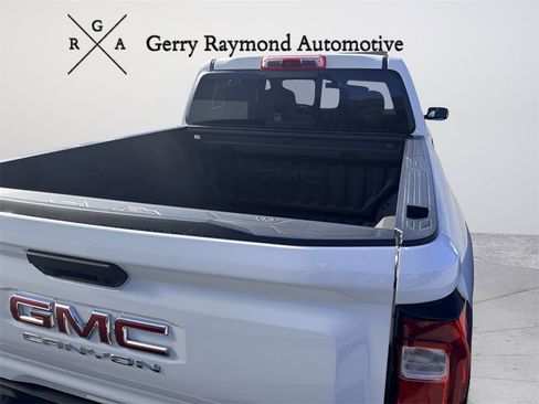 Used 2023 GMC Canyon AT4 w/ Technology Package image 8