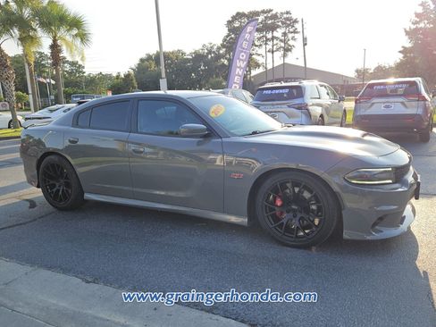 Used 2017 Dodge Charger R/T Scat Pack RWD image 7