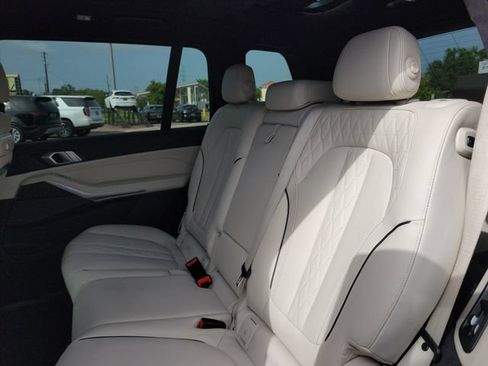 Used 2024 BMW X7 M60i w/ Executive Package AWD/4WD image 12