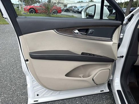 Used 2016 Lincoln MKX Reserve w/ Technology Package image 19