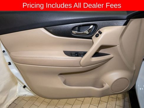 Used 2016 Nissan Rogue SL w/ SL Premium Package AWD/4WD image 12