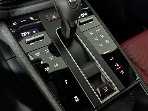 New 2026 Porsche Macan S AWD/4WD image 33