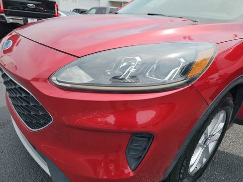 Certified 2020 Ford Escape SE FWD image 32