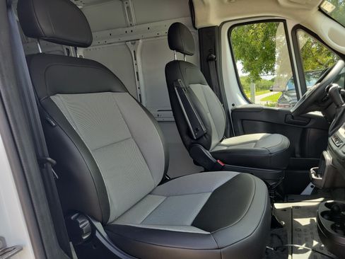 Used 2026 RAM ProMaster 2500 w/ Convenience Group FWD image 22