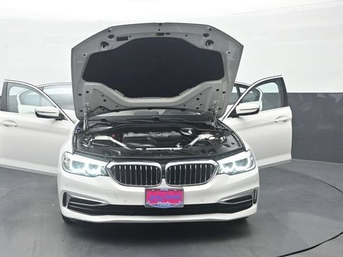 Used 2019 BMW 530i w/ Premium Package RWD image 35
