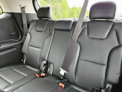 Used 2025 Kia Telluride S FWD image 27
