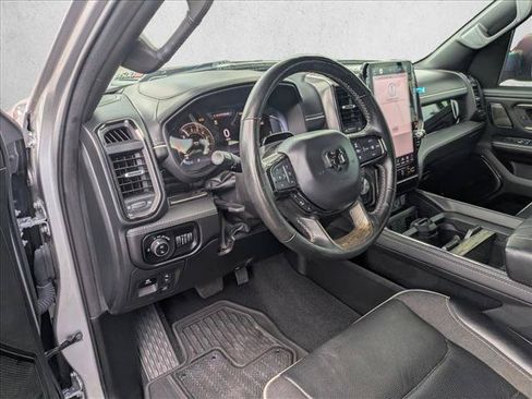 Used 2025 RAM 1500 Limited AWD/4WD image 9