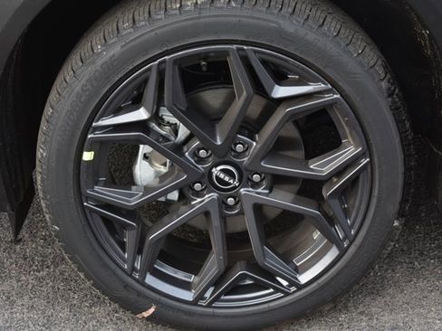 New 2026 Nissan Kicks SR w/ SR Premium Package image 11