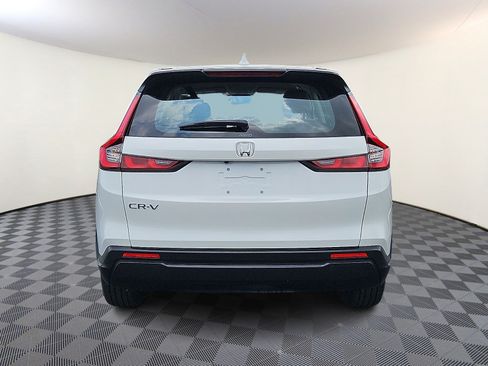 Used 2023 Honda CR-V LX image 5