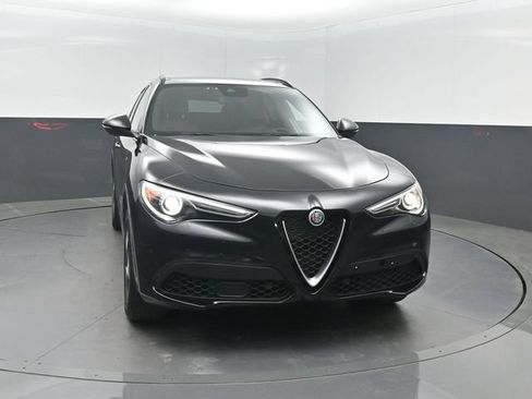 Used 2023 Alfa Romeo Stelvio Ti AWD/4WD image 32