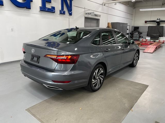 Used 2020 Volkswagen Jetta SEL Premium FWD image 3