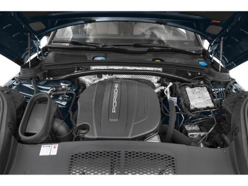 Used 2020 Porsche Macan S image 35
