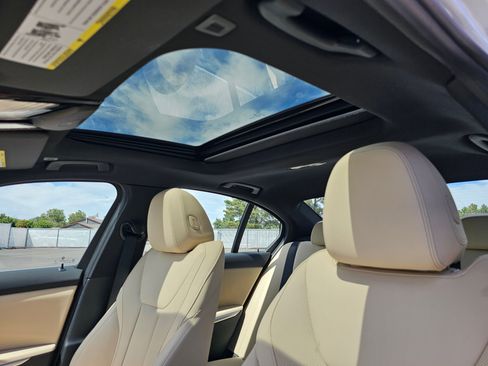 New 2025 BMW 330i xDrive Sedan w/ Premium Package image 27