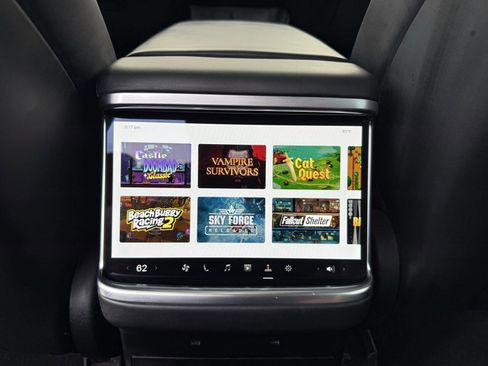 Used 2023 Tesla Model X image 24