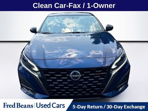 Used 2023 Nissan Altima 2.5 SR FWD image 2