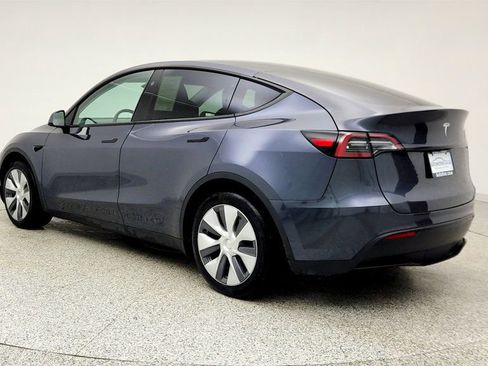 Used 2023 Tesla Model Y Long Range image 7