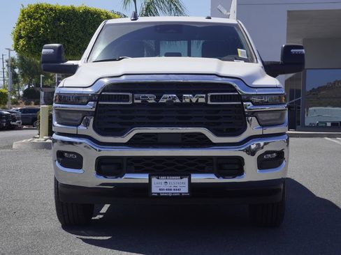 New 2026 RAM 2500 Tradesman AWD/4WD image 9