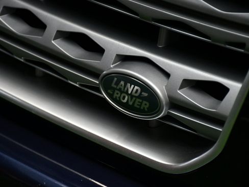 Used 2016 Land Rover LR4 HSE image 7