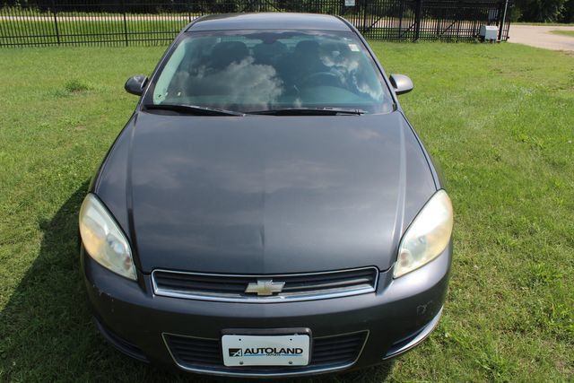 Used 2010 Chevrolet Impala LS FWD image 3