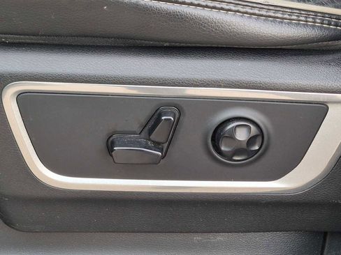 Used 2019 RAM 1500 Laramie AWD/4WD image 20
