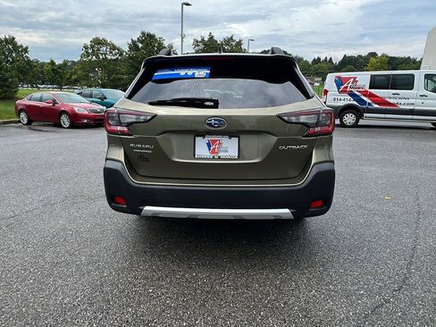Used 2024 Subaru Outback Limited AWD/4WD image 5