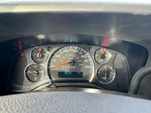 Used 2025 Chevrolet Express 2500 Extended w/ Communications Package image 27