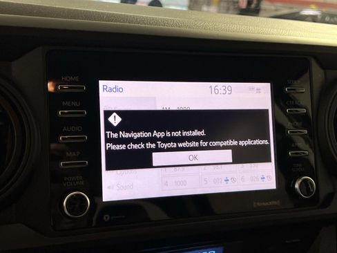 Used 2023 Toyota Tacoma SR image 18