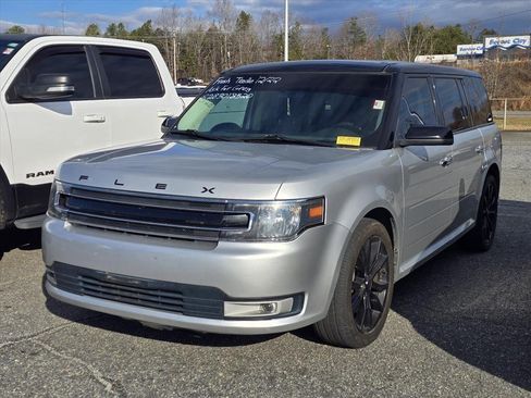 Used 2016 Ford Flex SEL w/ Equipment Group 202A image 2