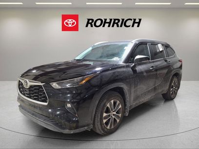 Used 2023 Toyota Highlander XLE