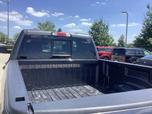 Used 2022 RAM 1500 Big Horn AWD/4WD image 9