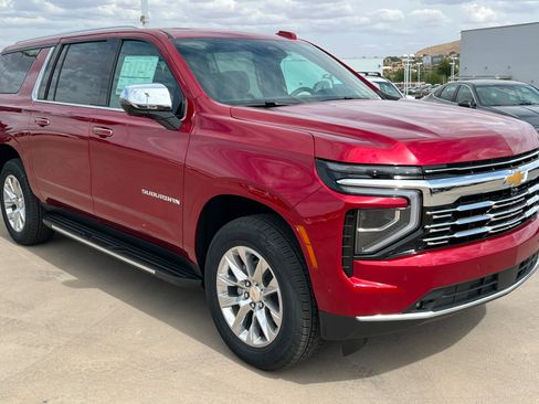 New 2026 Chevrolet Suburban Premier AWD/4WD image 8