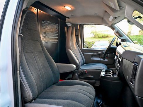 Used 2024 GMC Savana 2500 w/ Driver Convenience Package image 20