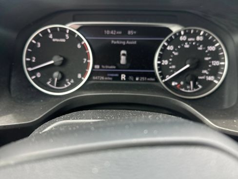 Used 2025 Nissan Rogue SV FWD image 2