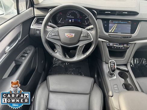 Used 2019 Cadillac XT5 Premium Luxury w/ Driver Assist Package image 7