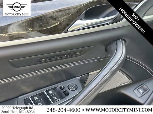 Used 2020 BMW M550i xDrive M550i xDrive w/ Premium Package image 19