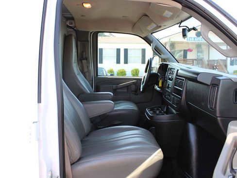 Used 2024 Chevrolet Express 2500 w/ Driver Convenience Package RWD image 26