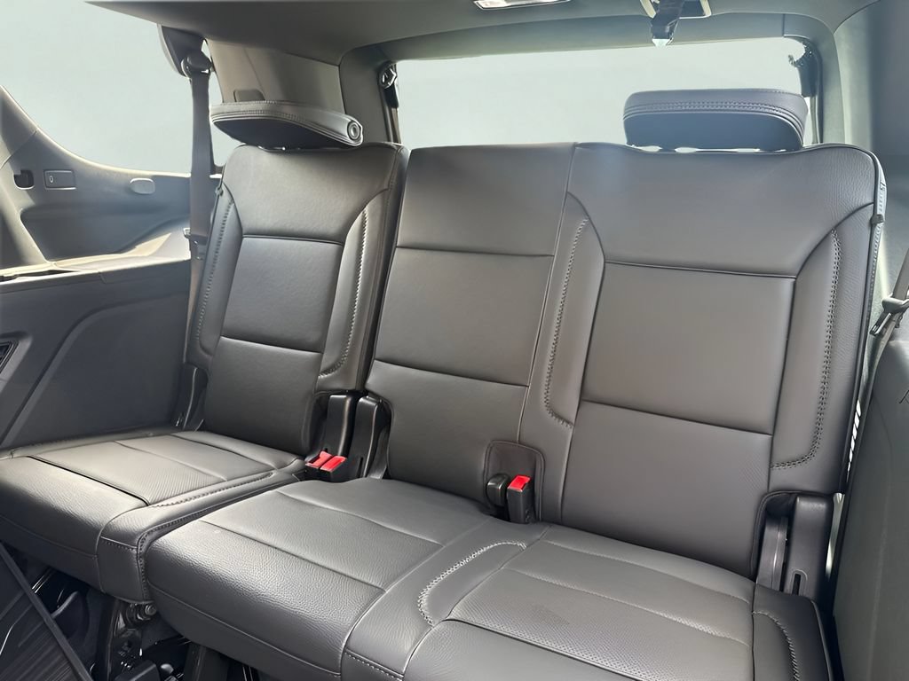 New 2026 GMC Yukon Denali w/ Sun & Power Step Package AWD/4WD image 24