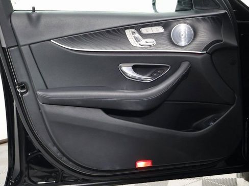 Used 2019 Mercedes-Benz E 300 image 12