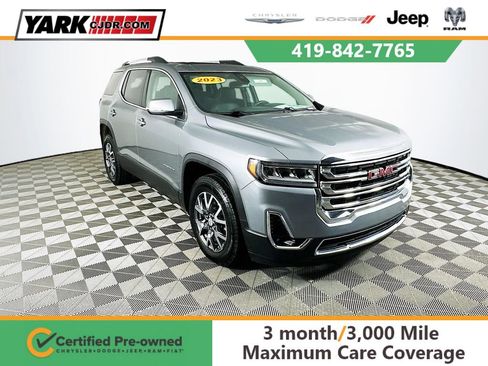 Used 2023 GMC Acadia SLT w/ Trailering Package image 1