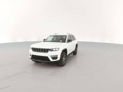 New 2025 Jeep Grand Cherokee Limited image 3
