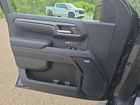 Certified 2025 GMC Sierra 1500 AT4 w/ AT4 Premium Package AWD/4WD image 29